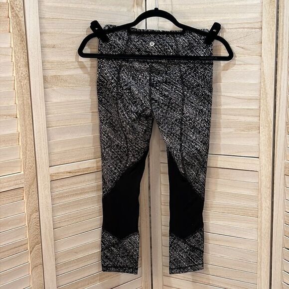 Lululemon Pace Rival High-Rise Crop 22" 4 - Picture 7 of 11